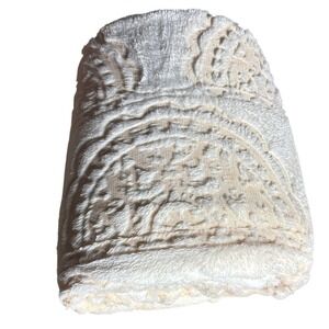 The Big One Frosted Lace Design Cream Oversized Plush Throw Blanket 5'x 6' NEW